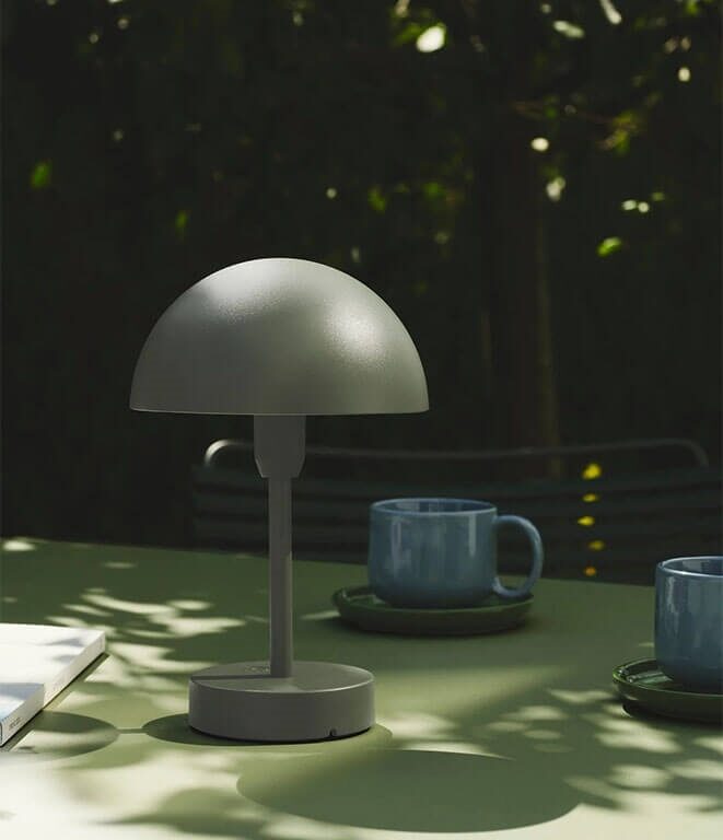 Ellen To-Go batterilampe / bordlampe, oliven grøn