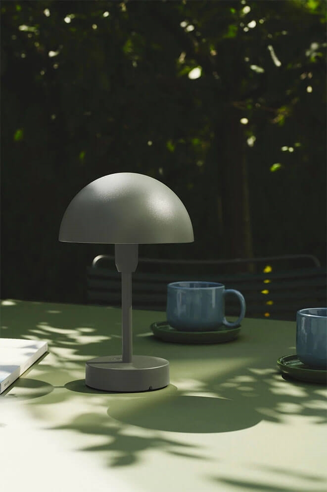 Ellen To-Go batterilampe / bordlampe, oliven grøn