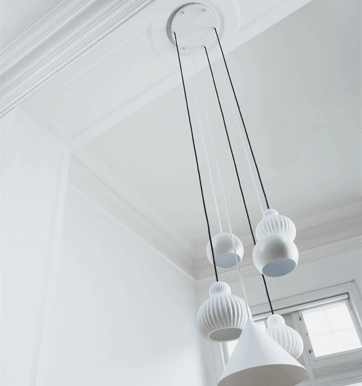 Frandsen baldakin til 6 pendler, mat hvid