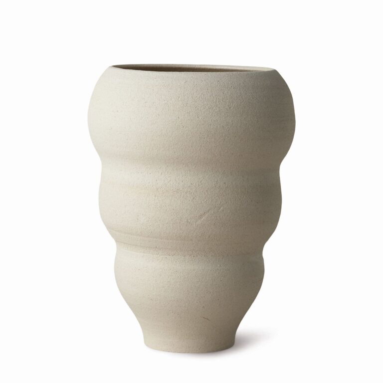 Hand Tuned Curved No. 60 Vase Vanilje