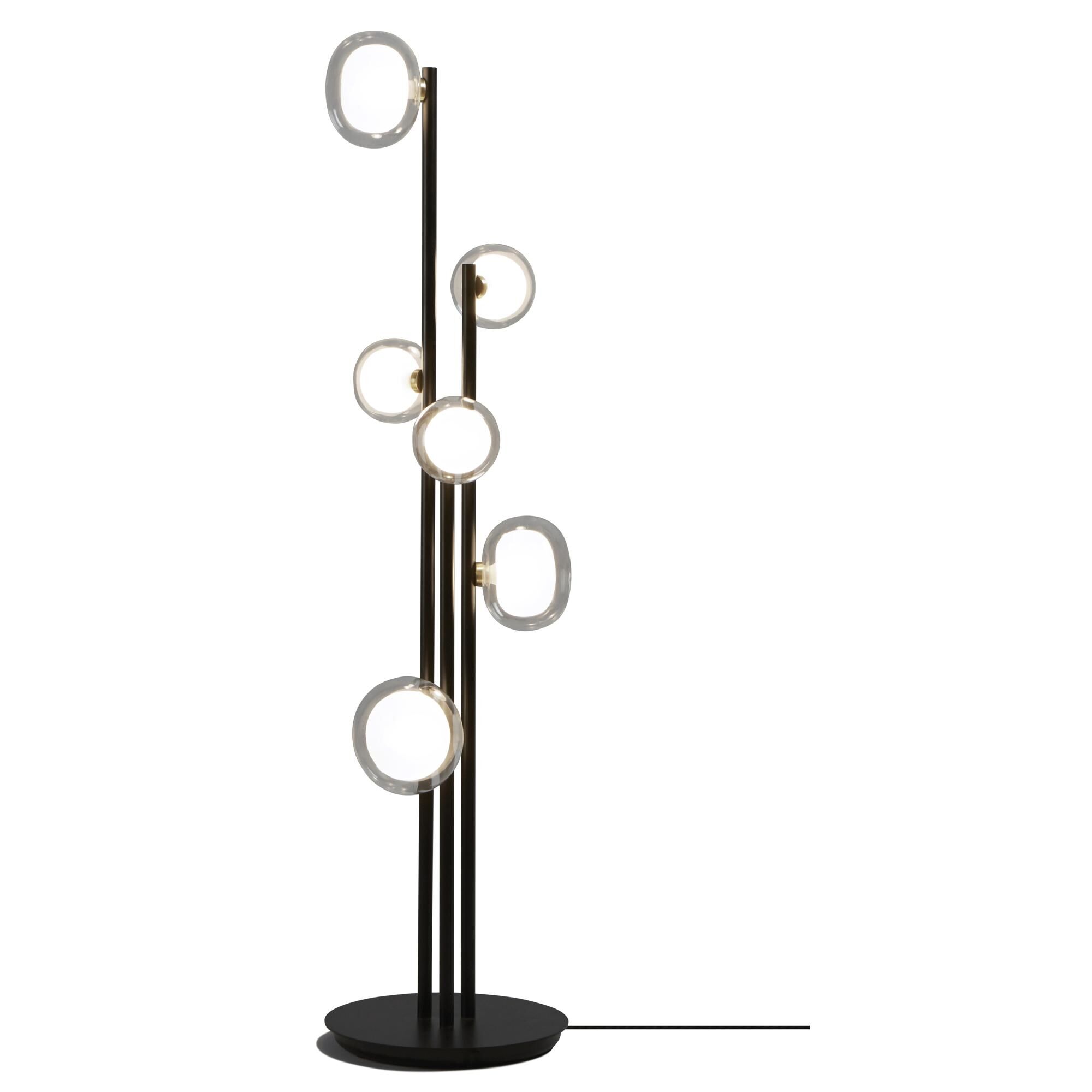 Nabila 552.66 Gulvlampe Mat Sort/Børstet Messing med Klar Glas